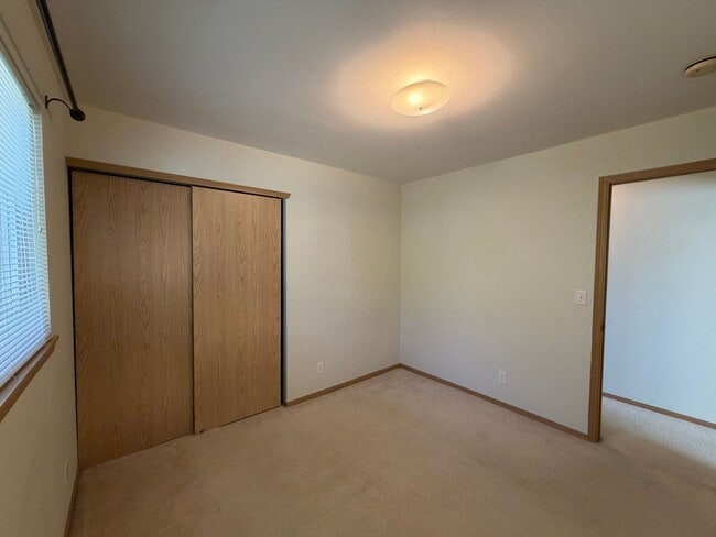 Building Photo - Everett 3 Bedroom Rambler