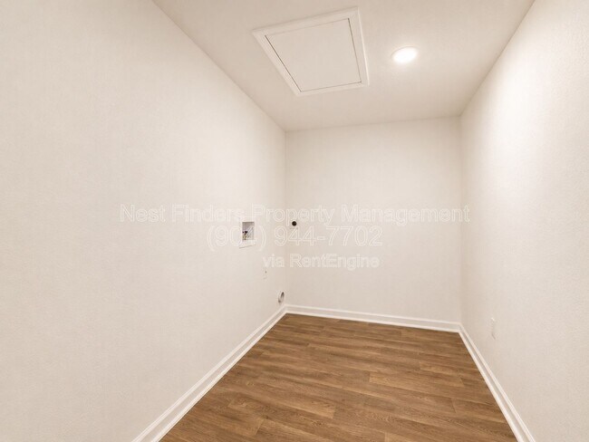 Building Photo - 161 Chesterwood Rd
