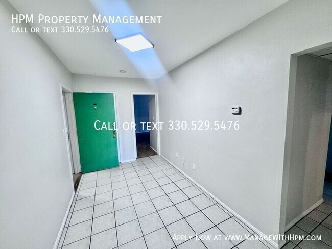Building Photo - 3310 Warrensville Center Rd