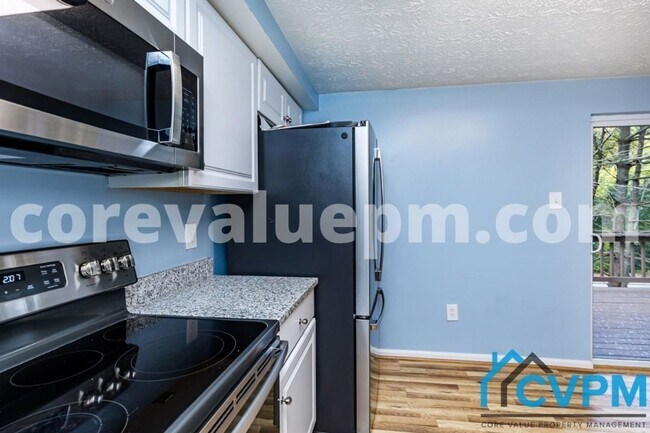 Building Photo - 1406 Point O Woods Ct