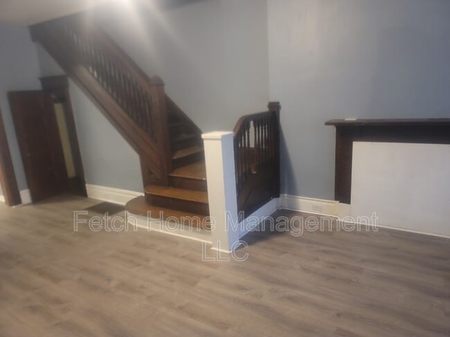 Building Photo - 19 S 19th St