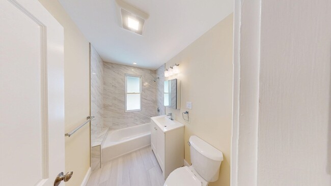 Building Photo - 27 Champney St