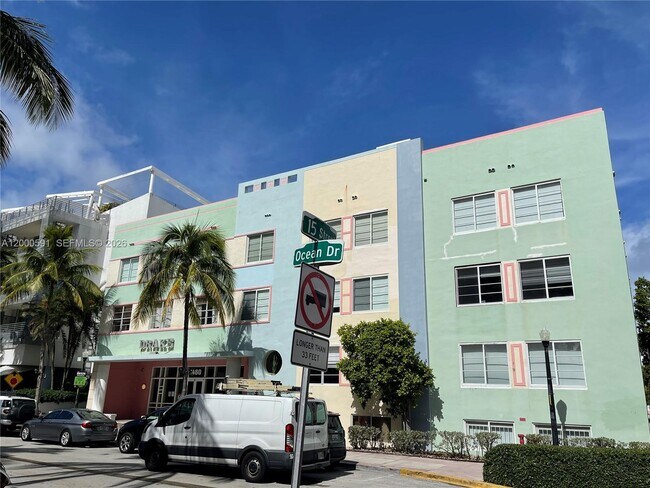 Building Photo - 1460 Ocean Dr