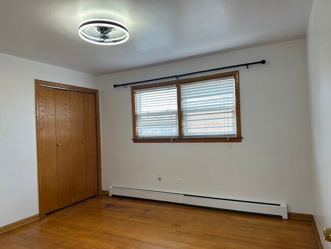 Building Photo - 2538 N 75th Ave