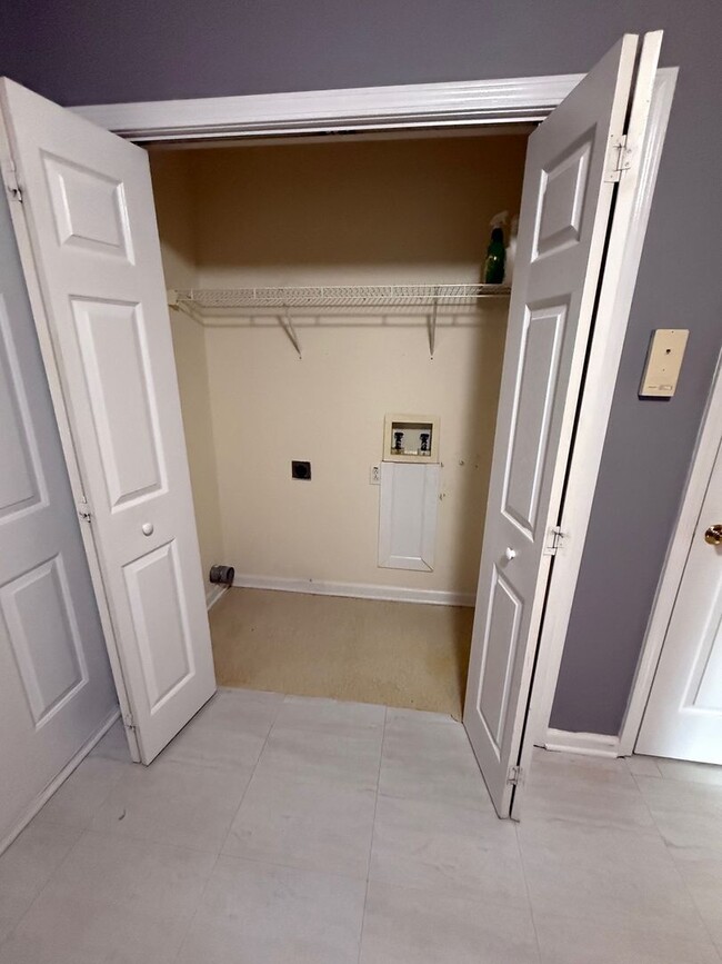 Building Photo - Home with 3 Bedrooms, 2 Baths & Single Attached Garage in Catawba NC