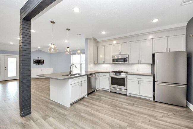 Building Photo - 333 Mammoth Springs Ln