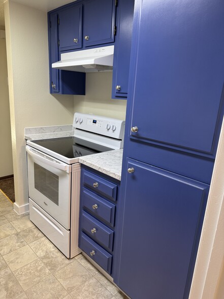 Building Photo - 4898 Chinook Ct SE