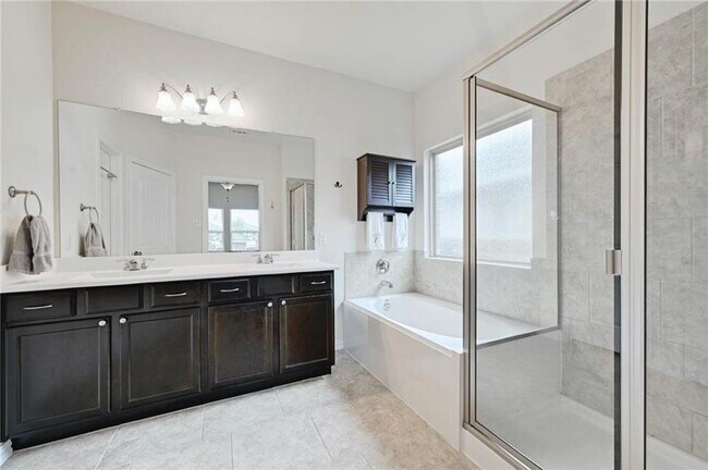 Building Photo - 184 Adoquin Trail