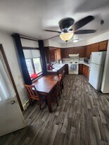 Building Photo - 202 Osius St