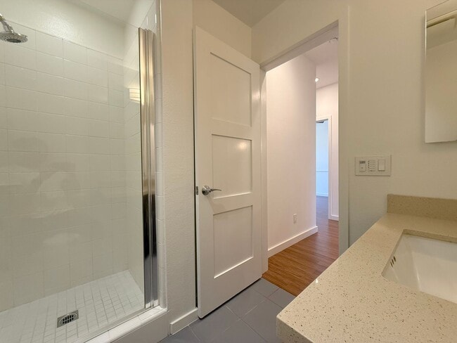Building Photo - Modern Live/Work Loft In Sought After Depo...
