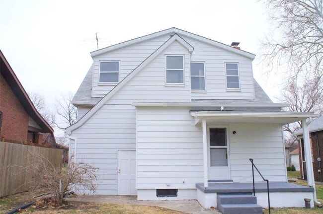 Building Photo - 837 Lebanon Ave