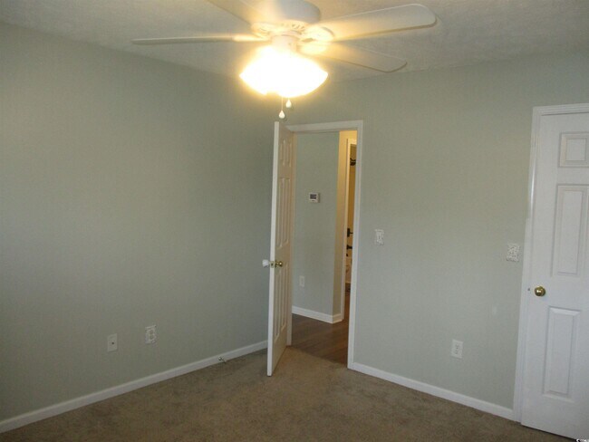 Building Photo - 112 Centennial Cir