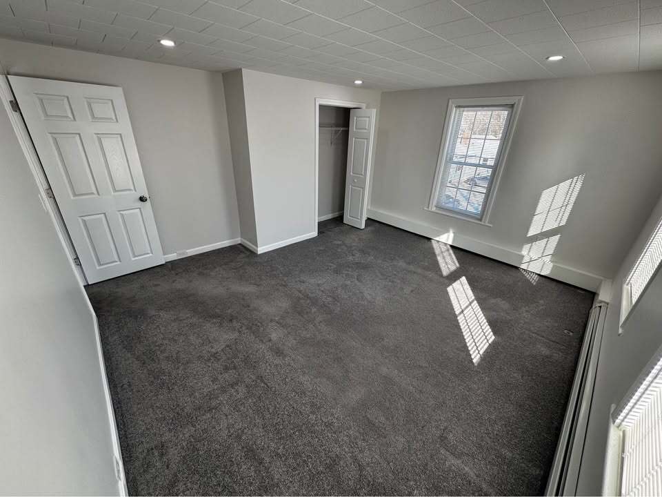 Building Photo - 169 Sewalls Falls Rd