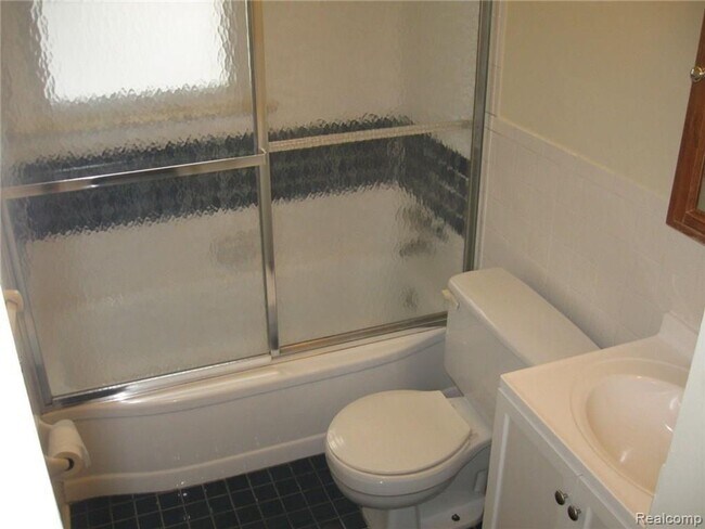 Building Photo - Remodeled Home