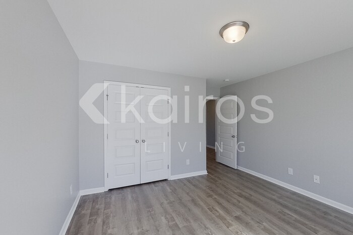 Building Photo - 210 Western Red Cedar Dr