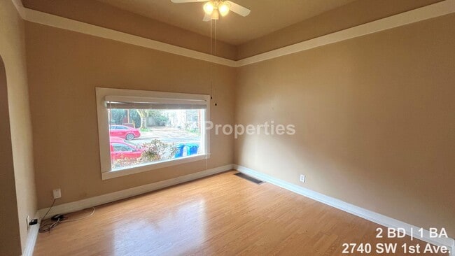 Building Photo - Classic 2 BD | 1 BA Home Near OHSU!