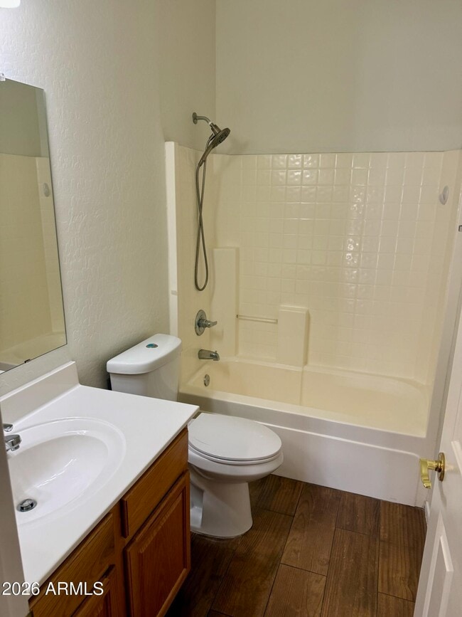 Building Photo - 2431 W Carter Rd