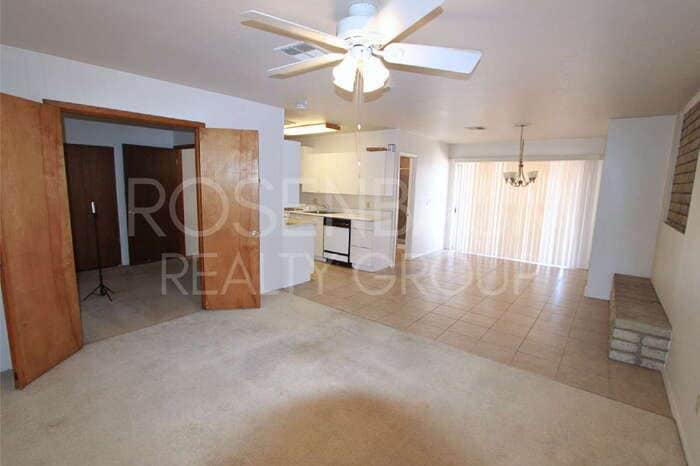 Building Photo - 1014 N Pueblo Dr