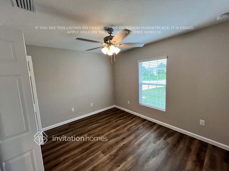 Building Photo - 2257 SW Frisco Terrace