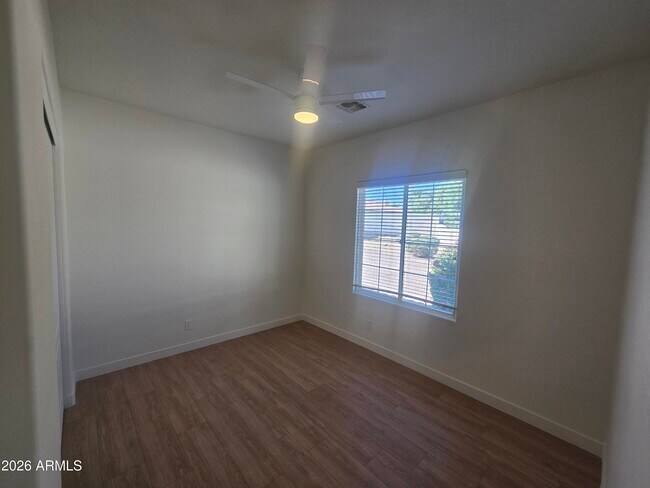 Building Photo - 20849 W Werner Pl
