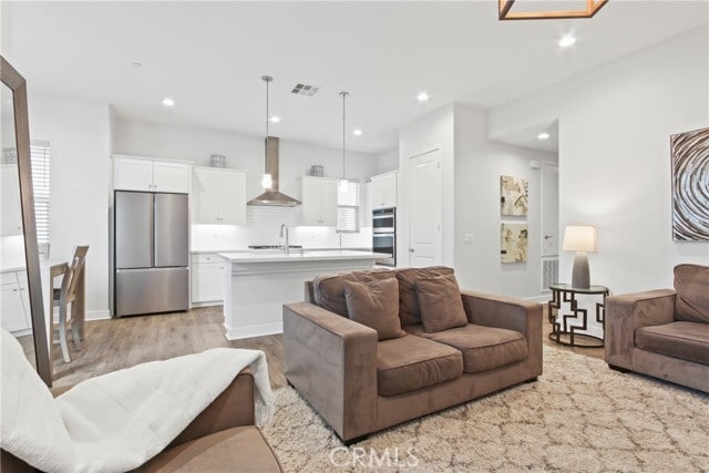 Building Photo - 660 Daniel Freeman Cir