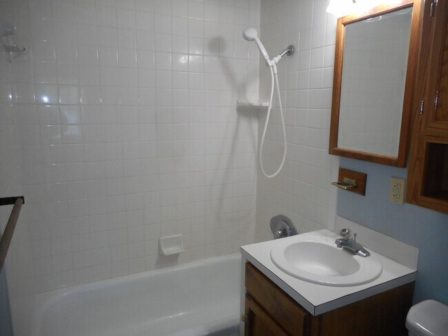 Building Photo - Lake Front 2-Bedroom Home on Beautiful Lake Wylie with a Dock and Boat Lift