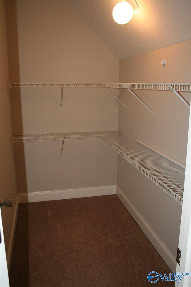 Building Photo - 5361 Bay Village Dr