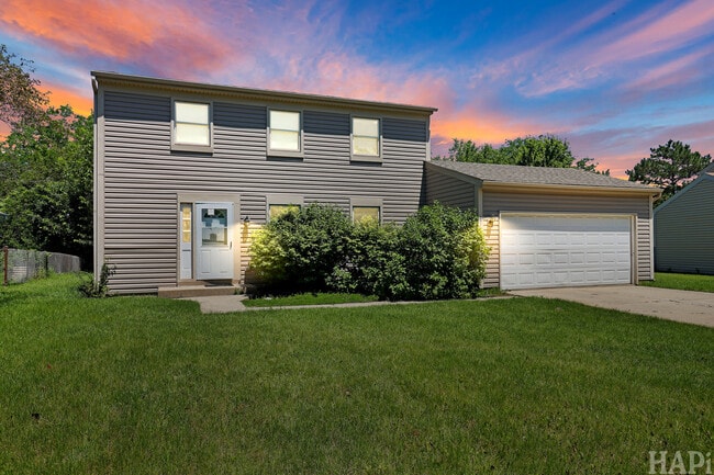 Building Photo - 2208 Kensington Dr