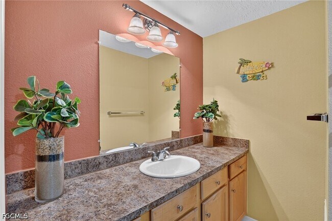 Building Photo - 3344 N Key Dr