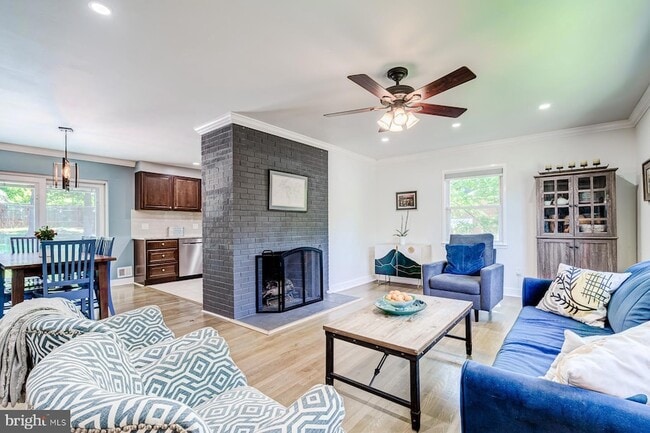 Building Photo - 7806 Jansen Dr