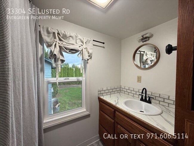 Building Photo - 33304 SE Lusted Rd