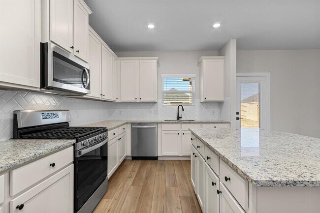 Building Photo - 1126 Whispering Winds Dr