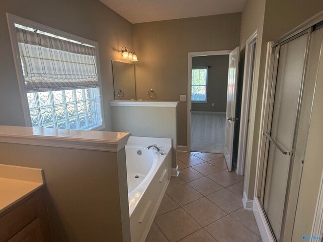 Building Photo - 5005 Liberty Park Cir SE