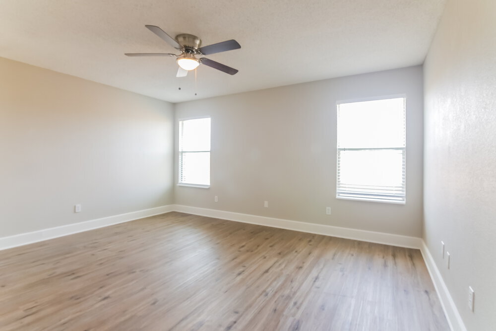 Building Photo - 10769 Braemoor Dr