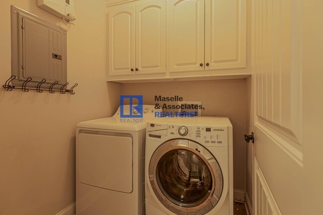 Building Photo - 3 Bed/2 Bath Home in Stillhouse