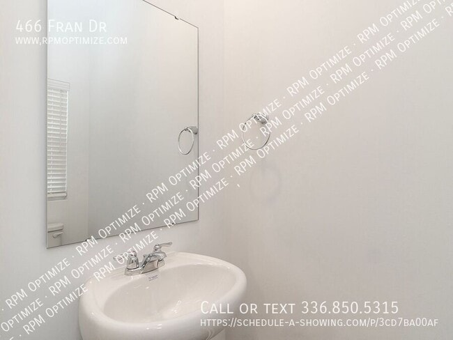 Building Photo - 466 Fran Dr