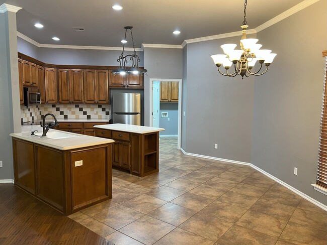 Building Photo - (3) Bed/(2) Bath + Study and Safe Room in ...