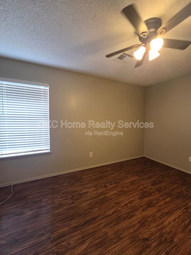 Building Photo - 6715 Lyrewood Ln
