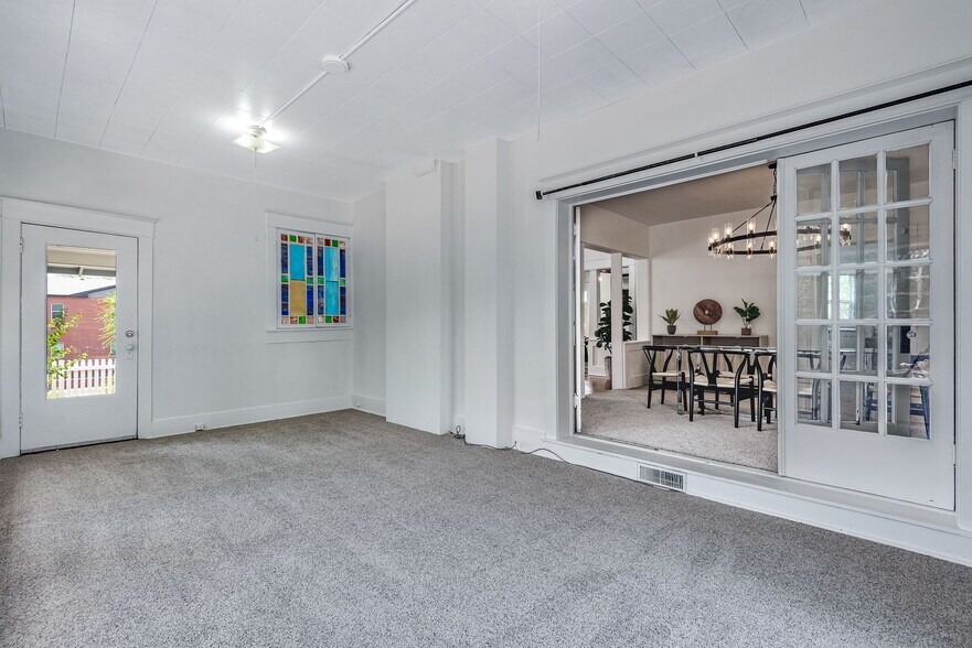 Building Photo - 1478 S University Blvd