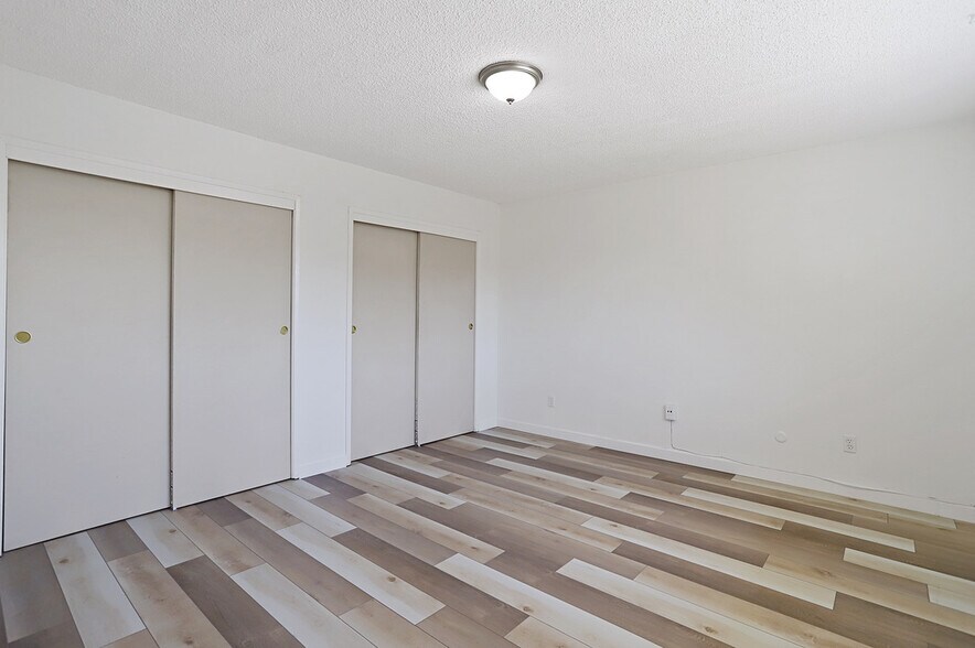 Bedroom 1 (Large Closets) - 1305 Sylvan Meadows Dr