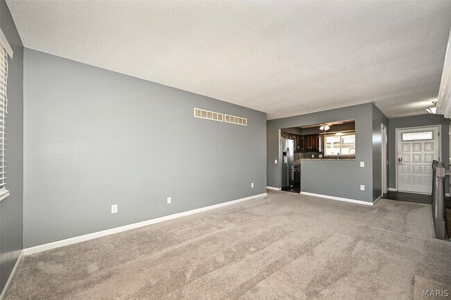 Building Photo - 835 Knickerbacker Dr