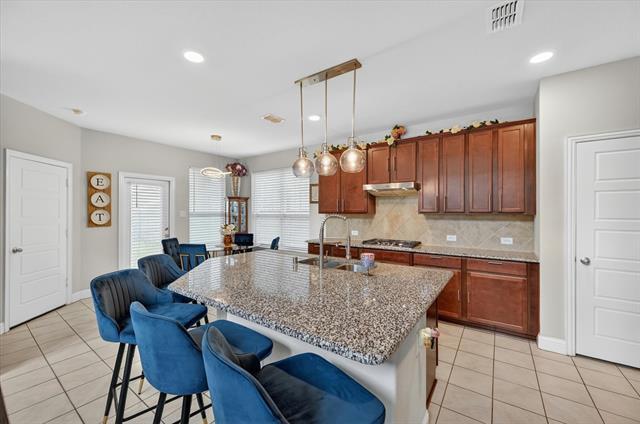 Building Photo - 7213 Willow Thorne Dr