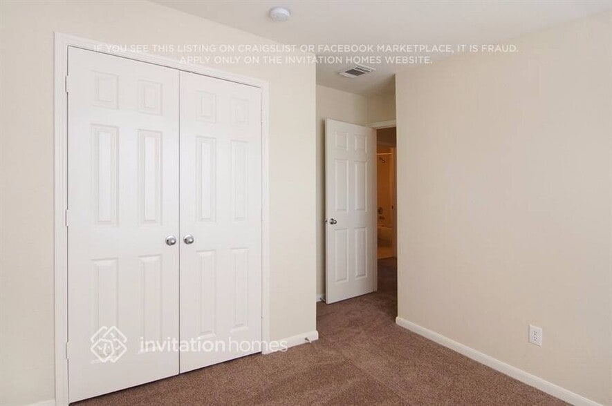 Building Photo - 8119 White Arbor Ct