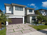 Building Photo - 8921 NW 160th Terrace