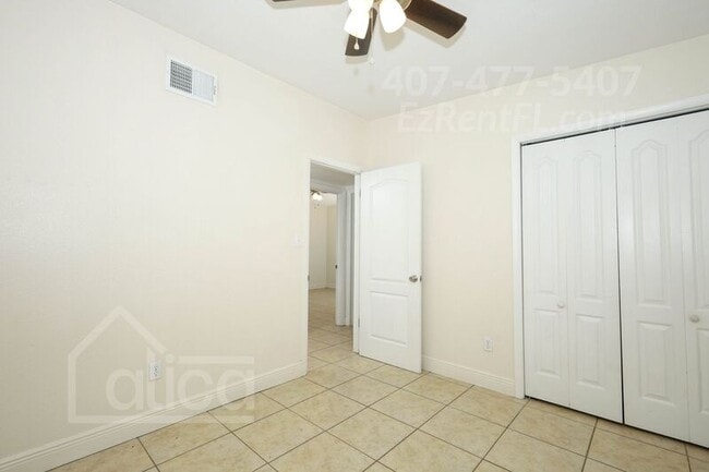 Building Photo - 3392 Bougainvillea Dr