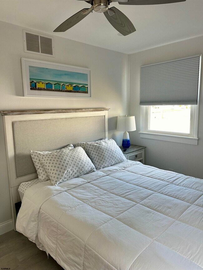 Building Photo - 4010 W Brigantine Ave