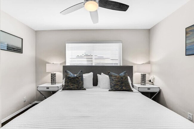 Building Photo - 3624 SW 22nd St