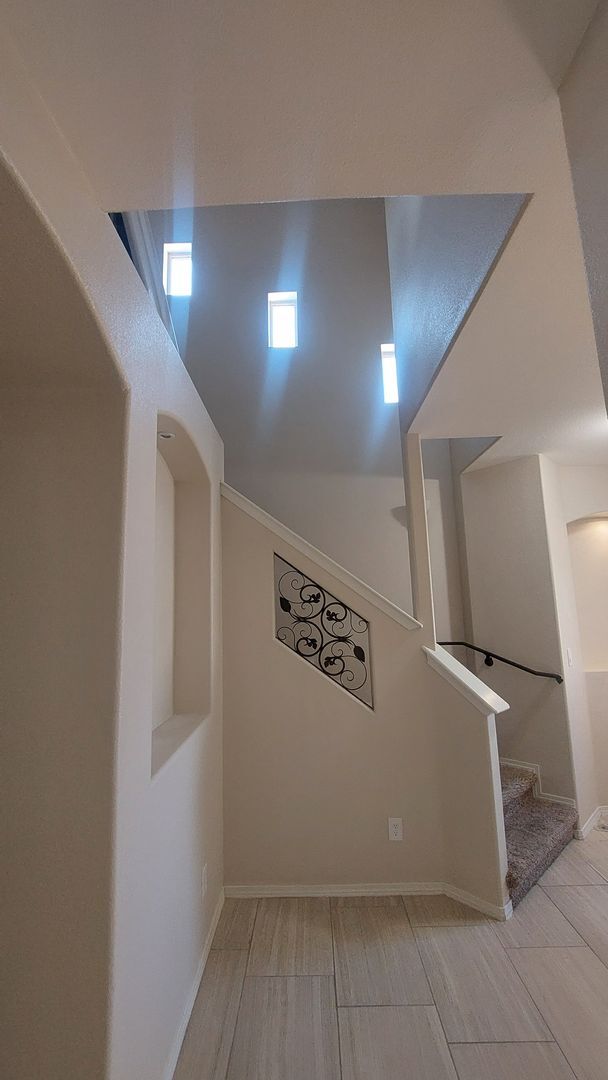 Building Photo - Backyard Oasis!!!  Beautiful 4 bedroom 2.5 bathroom 2 story home on corner lot!