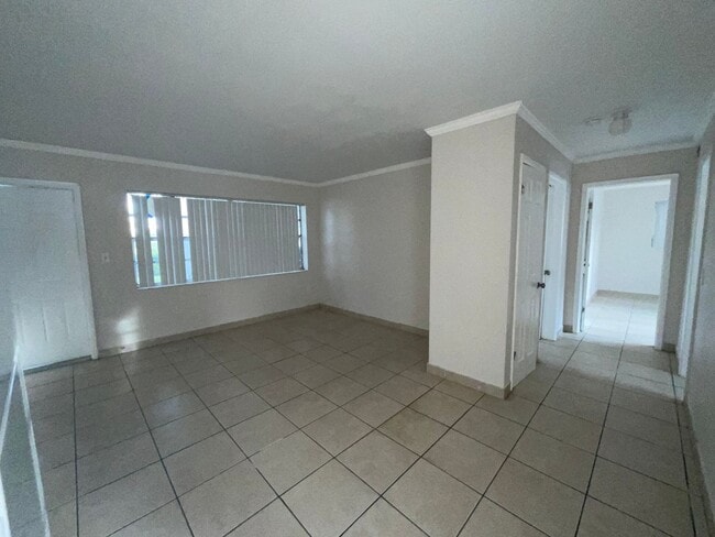 Building Photo - 2b1b Apartment -Now Available- Located in San Souci/ North Miami *Great Location*