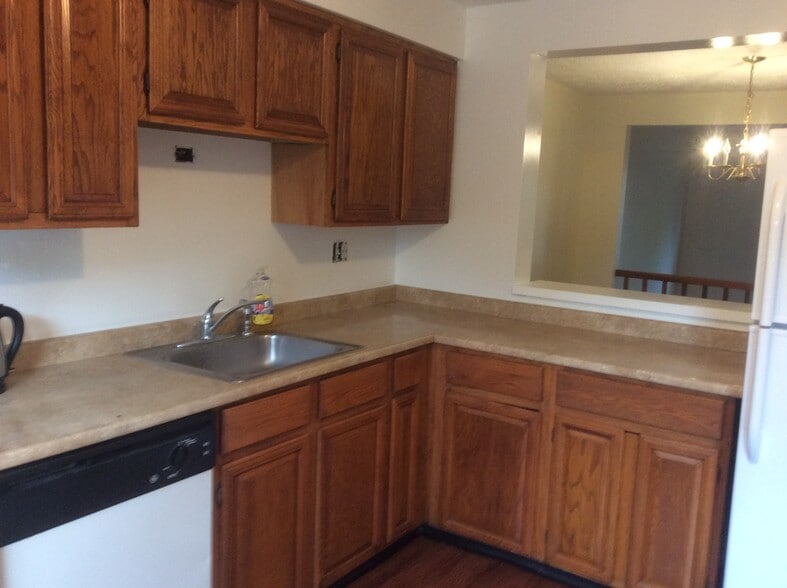 Building Photo - 7602 Quincewood Ct